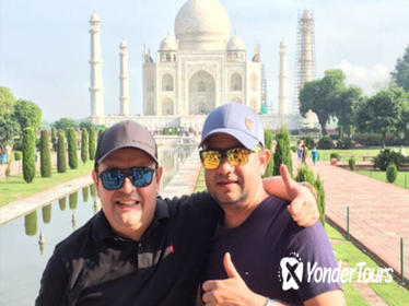 2 Days Taj Mahal Sunrise Tour from Mumbai with Flights
