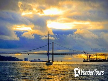 2-Hour Private Lisbon Sunset Champagne Cruise
