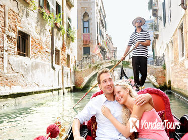 30-minute Private Gondola Ride in Venice