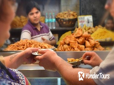 3-Hour Food Walking Tour in Old Delhi