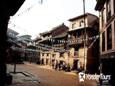 3-Hour Guided Small Group Walking Tour of Bhaktapur at Dawn