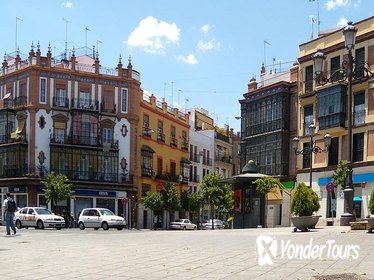3-Hour Private Guided Walking Tour of Triana