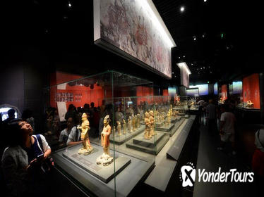 4-Hour Private VIP Tour of Shaanxi History Museum and Xi'an Museum