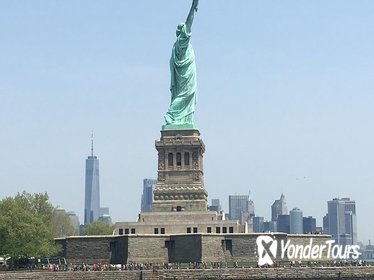 60-Minute Lady Liberty Cruise Near Statue of Liberty Multilingual