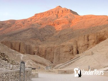 8-hour tour of the Valley of the Kings and Queen Hatshepsut Temple
