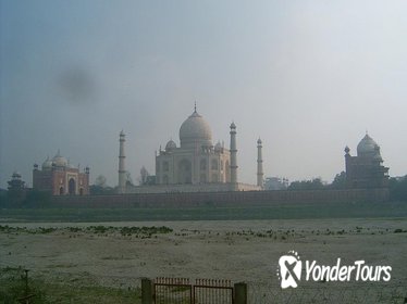 Agra Private Tour: Taj Mahal, Agra Fort, Tomb of Itimad-ud-Daulah and Fatehpur Sikri