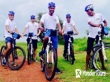 Aguada Hill Cycling Tour from Nerul
