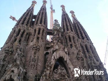 Barcelona Half-Day Tour with Local Driver-Guide