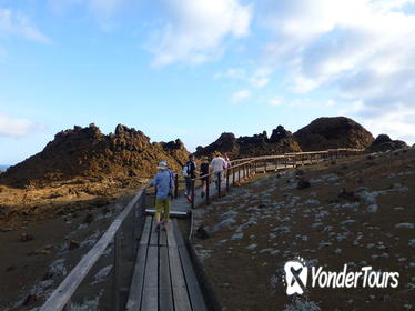 Bartolome Island Full-Day Tour with Hotel Pickup and Lunch