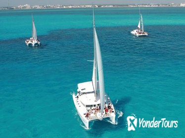 Catamaran Day Cruise to Isla Mujeres from Cancun