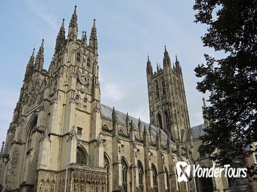 Christmas at Canterbury Cathedral, Kent Villages, and Festive Lunch Tour