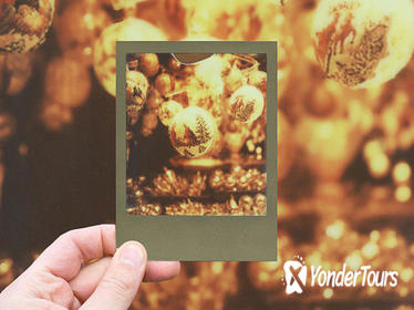 Christmas Vintage Photo Tour with a Polaroid Camera in Vienna