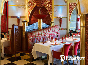 Dinner at Al Iwan in Burj al Arab with private Transfers