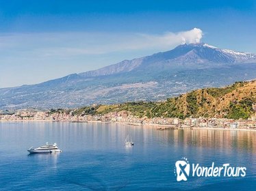 From Volcano to the Sea: Private Tour of Etna and Taormina Boat Tour with Dinner