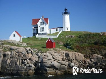 Full Day Maine Lighthouse Trail Tour from Nashua NH