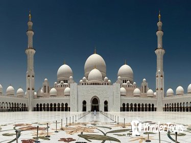 Full-Day Abu Dhabi Tour with Lunch from Dubai