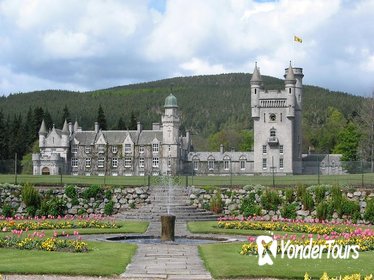 Full-Day Balmoral Castle Tour from Aberdeen