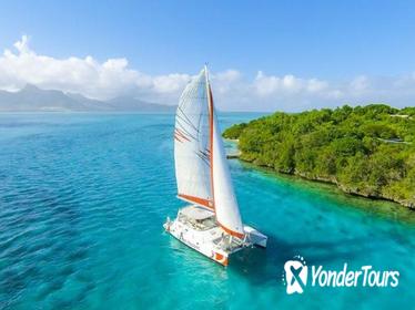 Full-Day Island Hopper Cruise to Isle Aux Cerfs in Mauritius