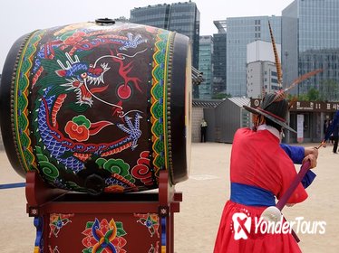Full-Day Tour of Gyeongbokgung Palace and Gangnam City