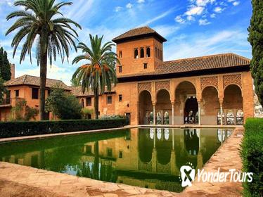 Granada Walking Tour with Alhambra Gardens from Malaga