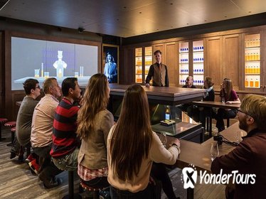Guided Silver Whisky Tour of Edinburgh's Scotch Whisky Experience