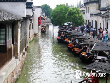 Half Day Private Tour to Zhujiajiao Water Town with Boat Ride from Shanghai
