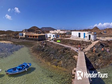 Half-Day Los Lobos Relax and Island Hop Sailing from Lanzarote without pick up