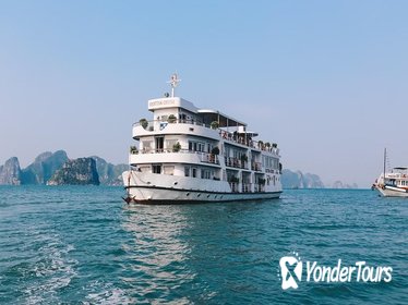 Halong Bay Cruise 2Days,1Night with included Hanoi Transfer by Bus