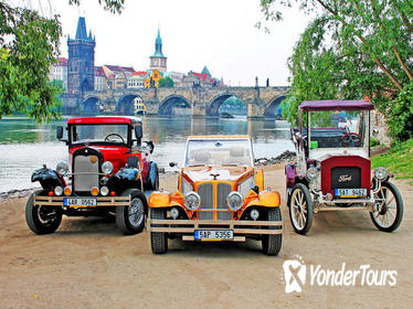 Historical Car Sightseeing Tour in Prague