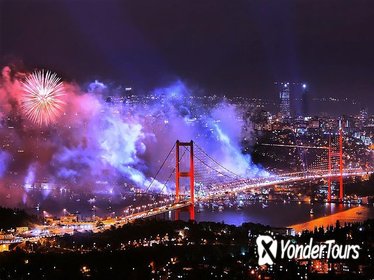 Istanbul New Year 2019 Dinner and Party Cruise on the Bosphorus