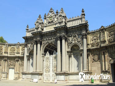 Istanbul Two Continents Tour Including Dolmabahçe Palace and Bosphorus Sightseeing Cruise