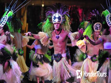 Luau Kalamaku with Plantation Owner's Dinner and Champagne Reception