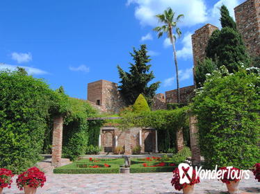 Malaga City Private Walking Tour including Alcazaba Fortress