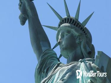 New York City Package: Statue of Liberty Reserve Ticket, THE TOUR and Lunch or Dinner