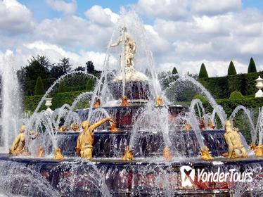 Palace of Versailles Tour from Central Paris with Optional Fountain Show
