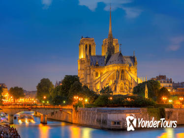 Paris Night Combo: Skip-the-Line Eiffel Tower Tour and Seine River Cruise with Champagne