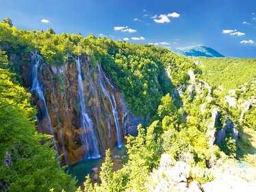 Plitvice Lakes Private Day Tour from Zagreb with Transfer to Zadar (or vice versa)