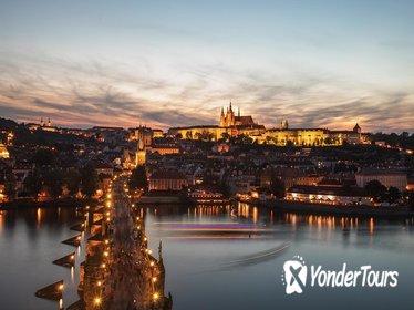 Prague Castle and Castle District Tour Including One-Way Transfer