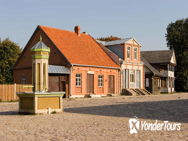 Private 6-Hour Tour to the Rumsiskes Open-Air Museum from Vilnius