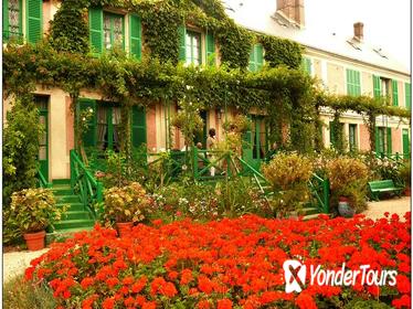 Private Car Trip to Giverny Garden from Paris