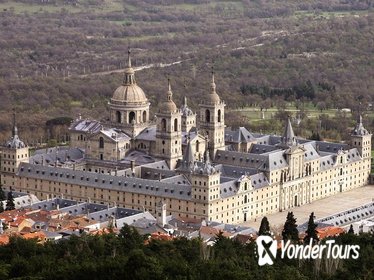 Private Day Tour of Madrid Higlights with Visits to Escorial Monastery and Valley of the Fallen