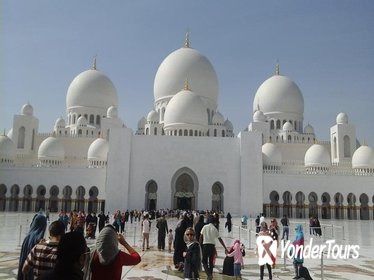 Private Full Day Abu Dhabi Tour up to 8 persons