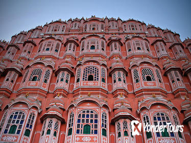 Private Full-day Jaipur Tour: Amber Fort, City Palace, Water Palace, with Lunch