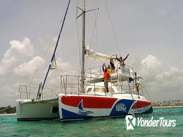 Private Half-Day Snorkel and Swim Catamaran Cruise from Punta Cana