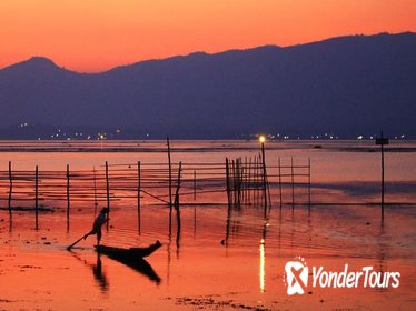 Private Sunset on Inle Lake Private Cruise