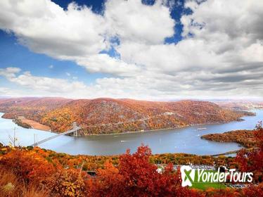 Private Tour: Hudson Valley Fall Foliage by Helicopter