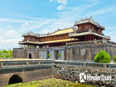 Private Tour: Hue City Sightseeing Including Imperial City, Royal Tombs and Perfume River Cruise