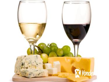 Private Wine and Cheese Tasting Tour in Vilnius