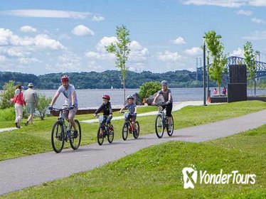 Quebec City Bike Tour Along Saint Lawrence River