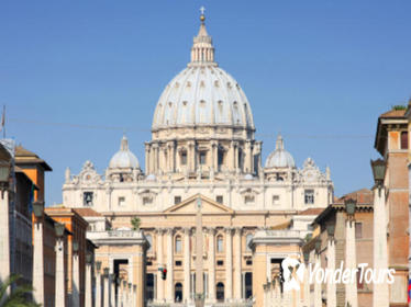 Skip the Line Vatican Museums Walking Tour with French-Speaking Guide: Sistine Chapel and St Peters Basilica